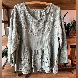 ♥️ Magnolia Pearl Jodi Blouse